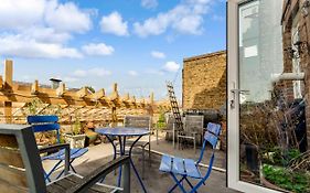 Pass The Keys Terrace Apartment By The Kia Oval